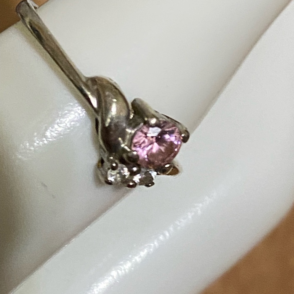 VINTAGE 10 K GOLD CZ PINK STONE LADY'S RING Size 6 3/4. - Picture 3 of 6